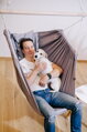Závěsné relaxační křeslo šedé HOJDAVAK MAXIMUS s polštářkem