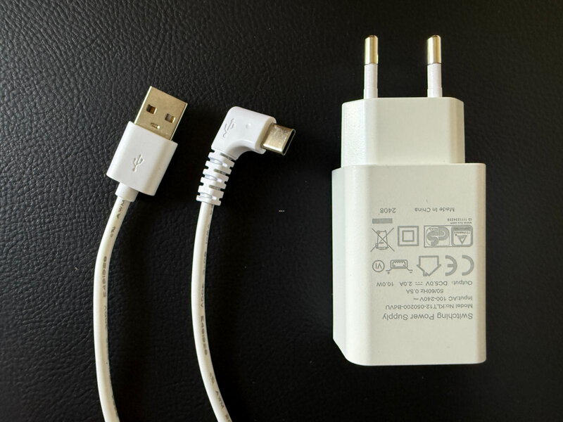 Nabíjecí kabel k motoru - délka 4 m